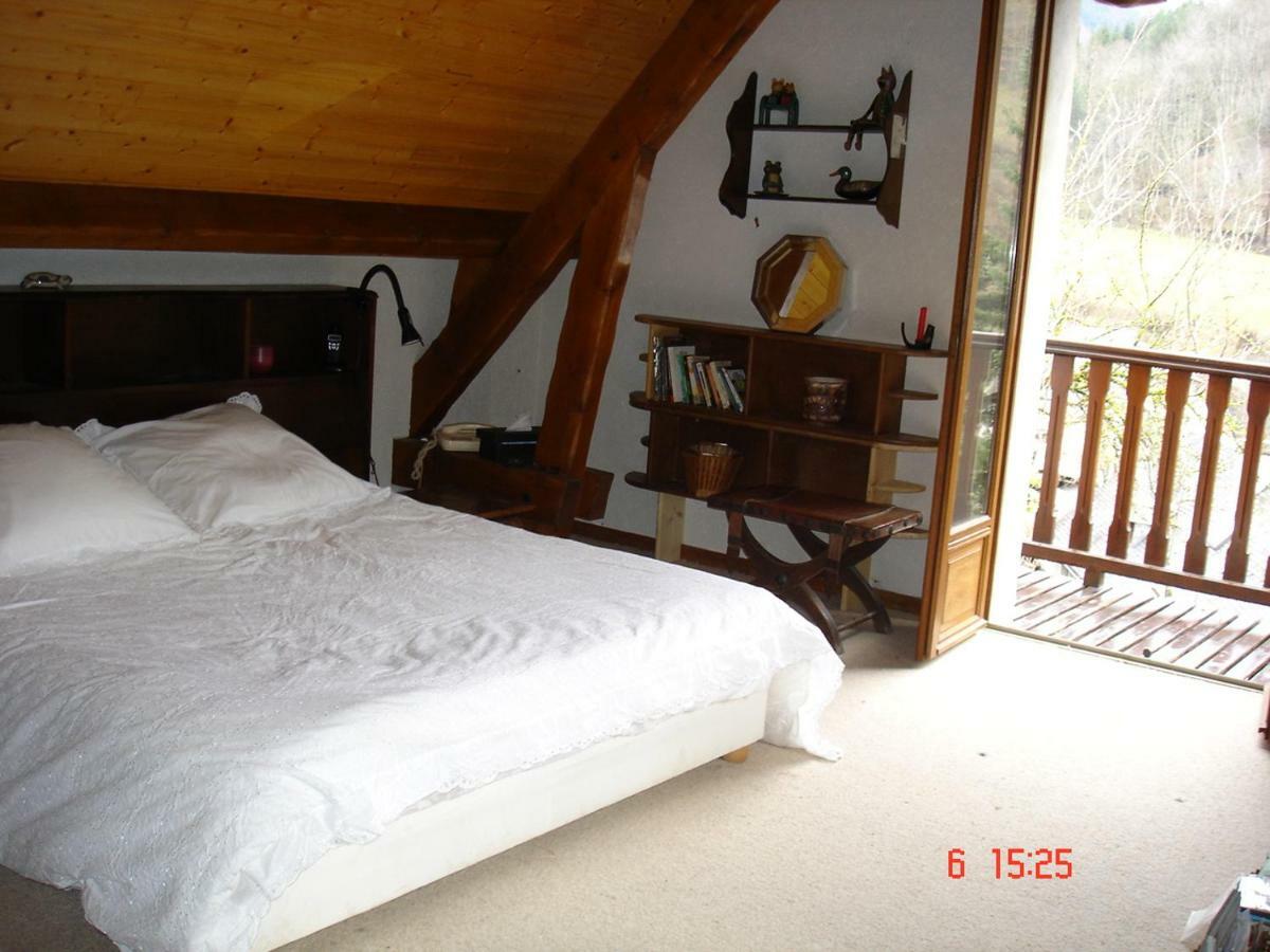 Gite Familial Fouga Bareilles Exterior photo